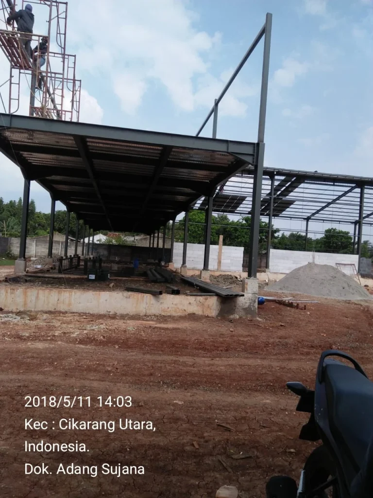 Proses pengukuran dan fabrikasi komponen konstruksi baja oleh CV PAS